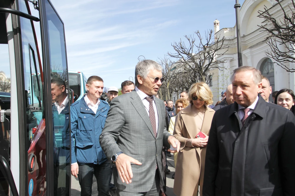 «Группа ГАЗ» показала на фестивале SPBTransportFest автобусы нового поколения